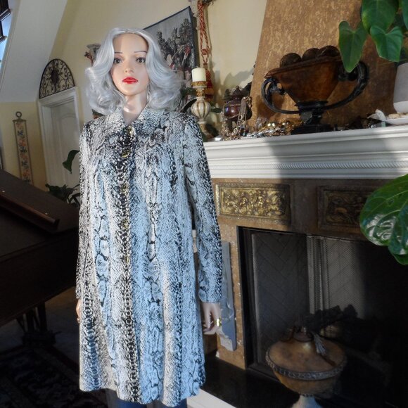 St. John Collection Black & White Python Print Santana Knit Swing Coat Size 4